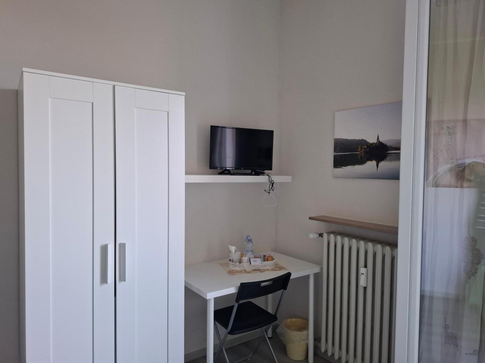 רג'ו אמיליה Fare Bnb - Room Del Parco מראה חיצוני תמונה